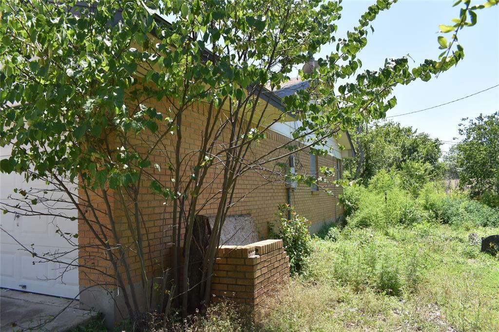 Property Photo: 109 Bonnie Place TX 76801