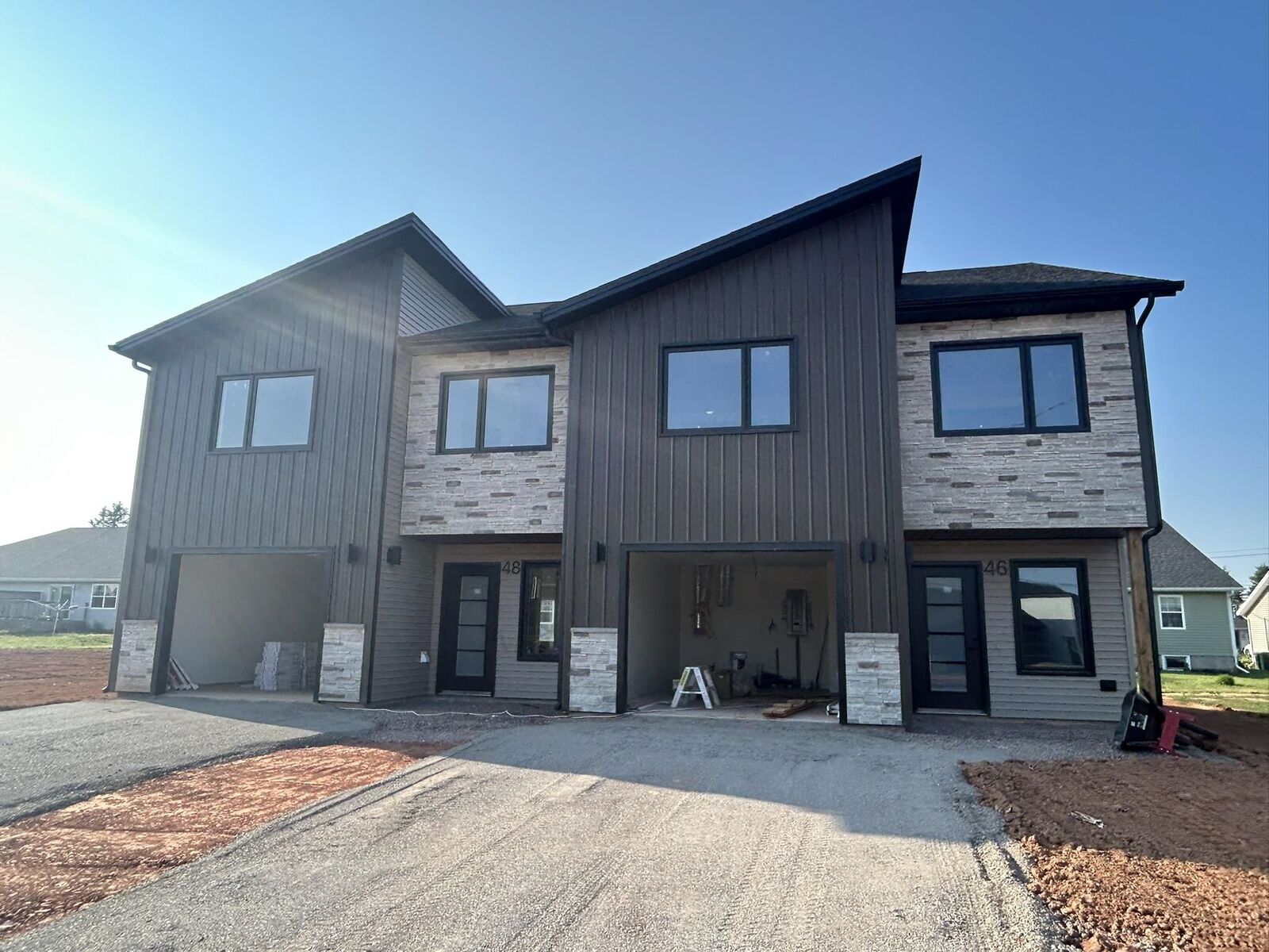 Property Photo:  48 Airfield Court  PE C1E 3P7 
