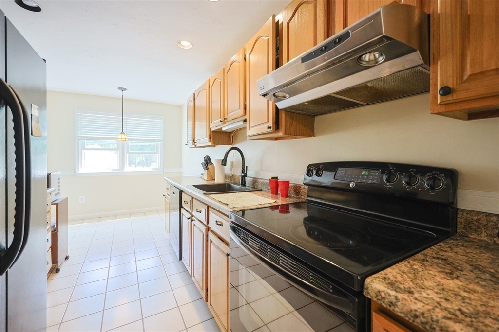 Property Photo:  219 Heritage Dr 219  MA 01588 