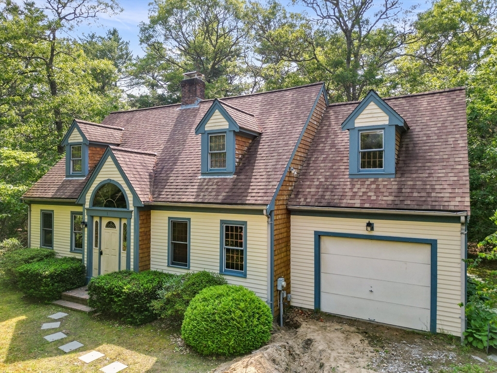 Property Photo:  1 Peggys Lane  MA 02563 