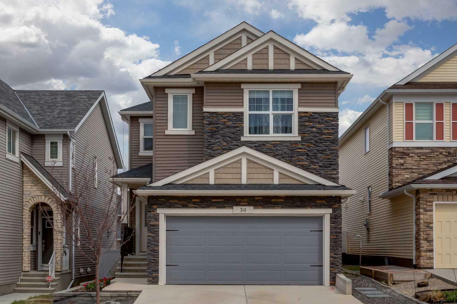 30 Nolanhurst Gardens NW  Calgary AB T3R 1S8 photo