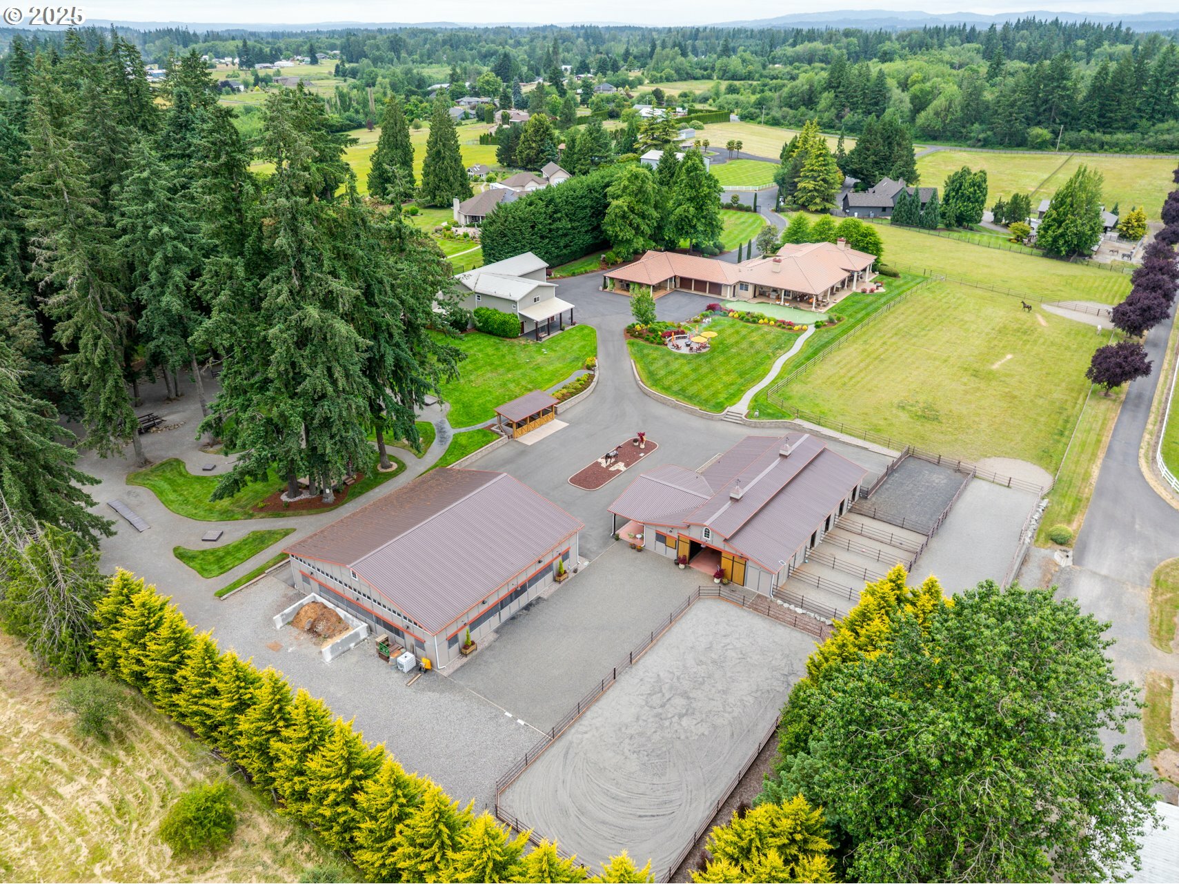 Property Photo: 19609 NE 35th Ct WA 98642