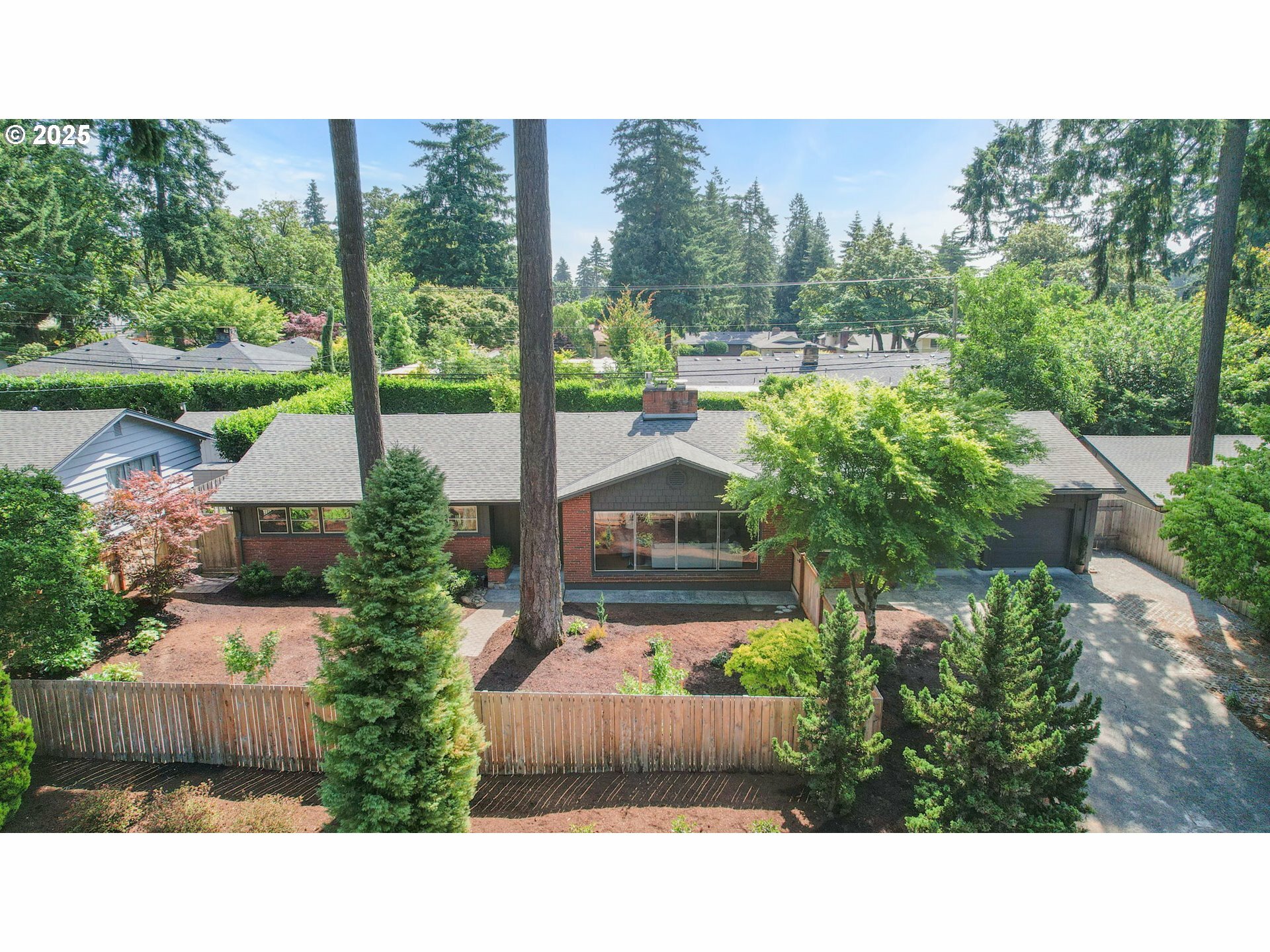 Property Photo:  819 SE 98th Ave  WA 98664 
