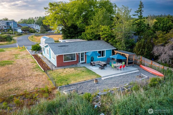 Property Photo:  4452  Saltspring Drive  WA 98248 