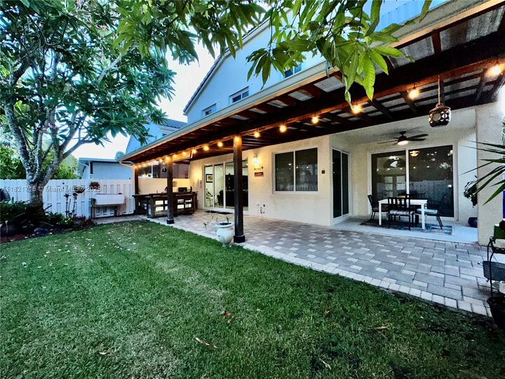 Property Photo: 801 NW 156th Ave FL 33028