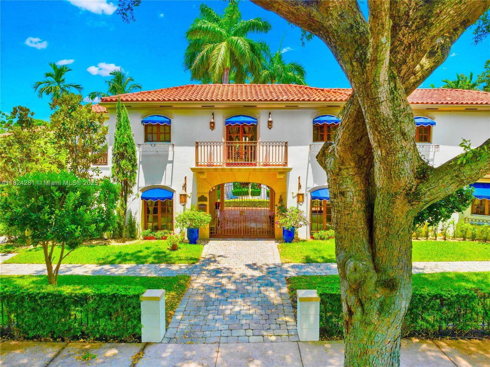 Property Photo: 111 Aledo Ave FL 33134