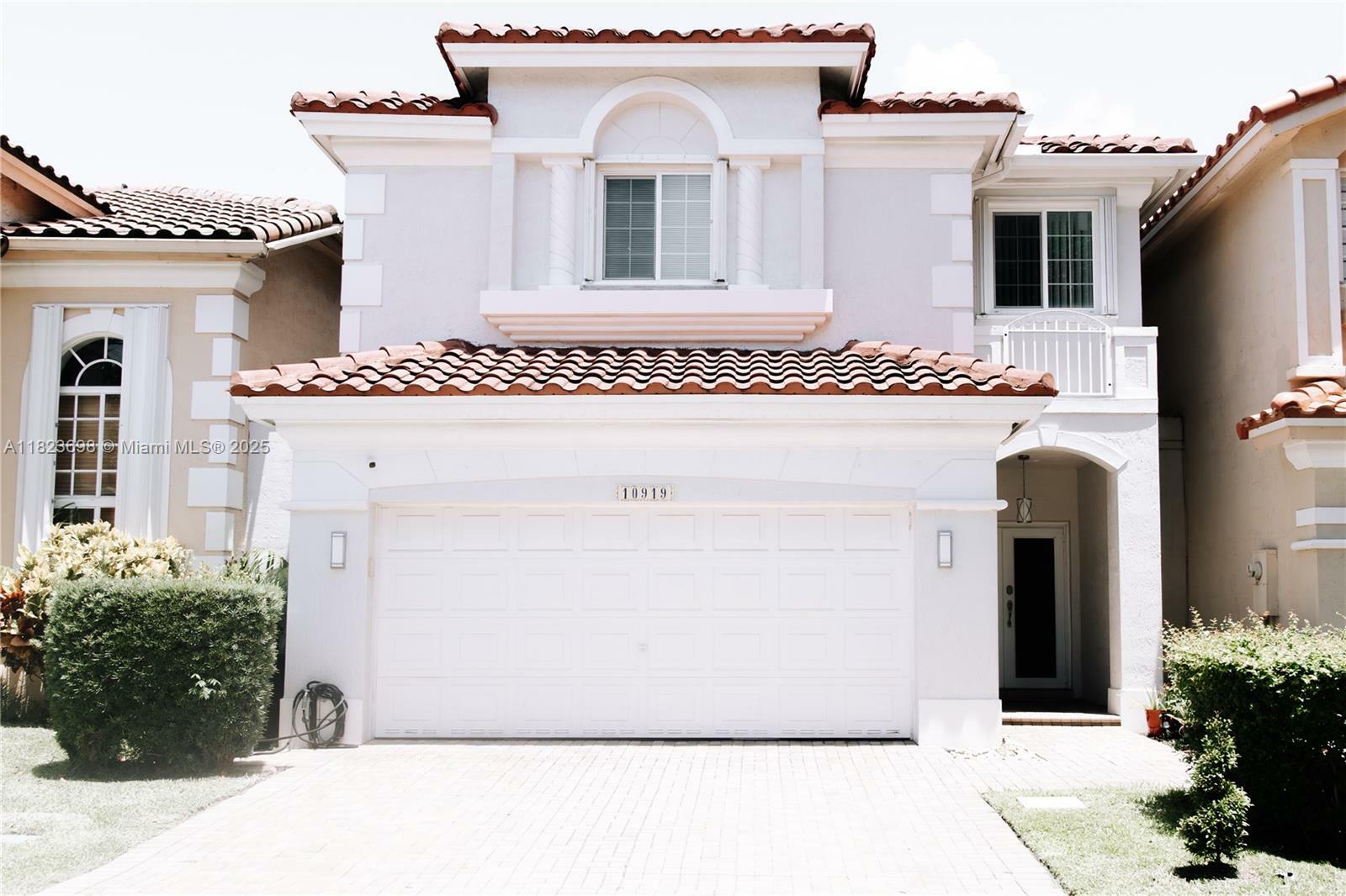 Property Photo: 10919 NW 67th Ter FL 33178