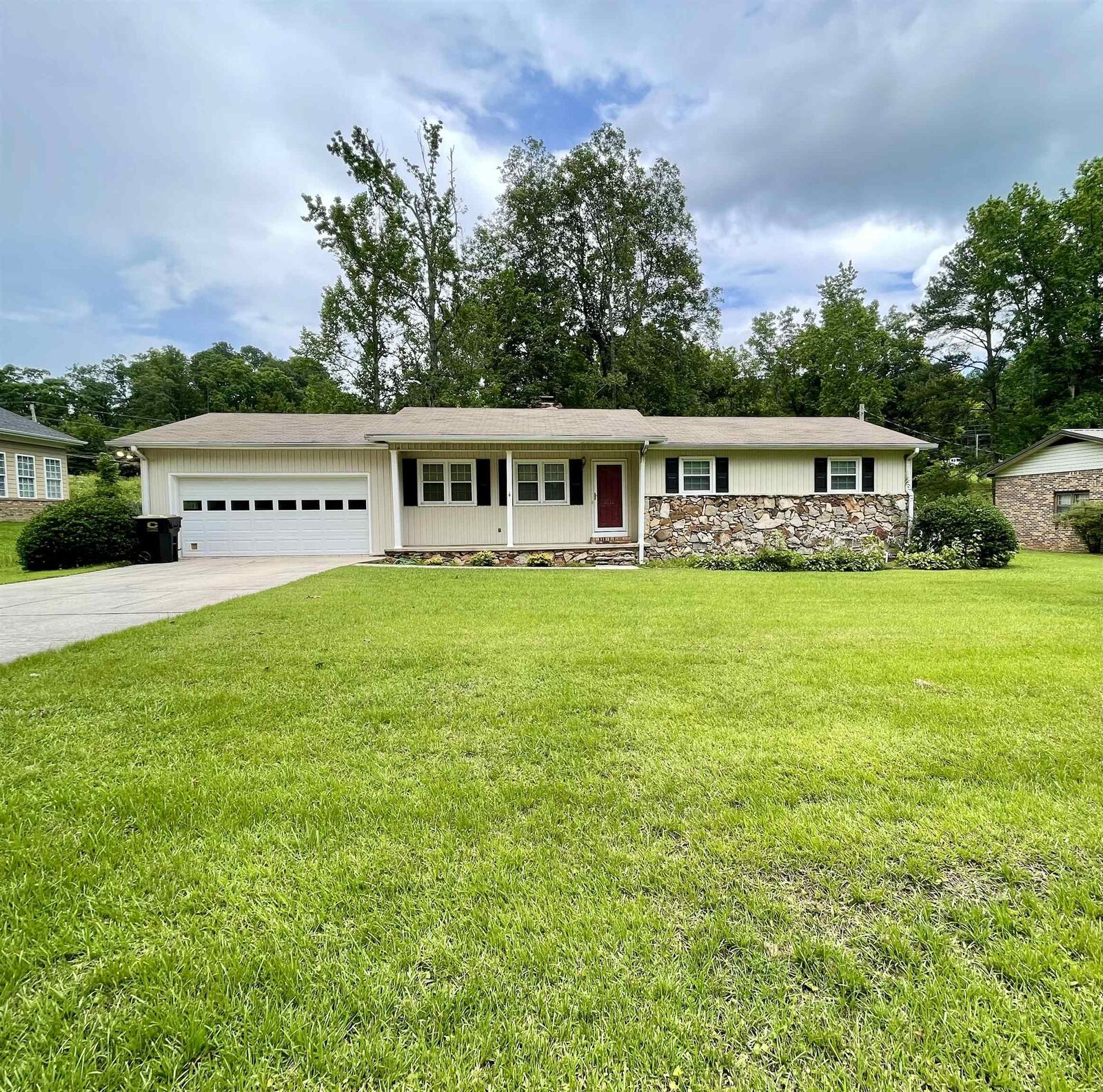 Property Photo: 1513 Ridge St NW AL 35055 - CULLMAN