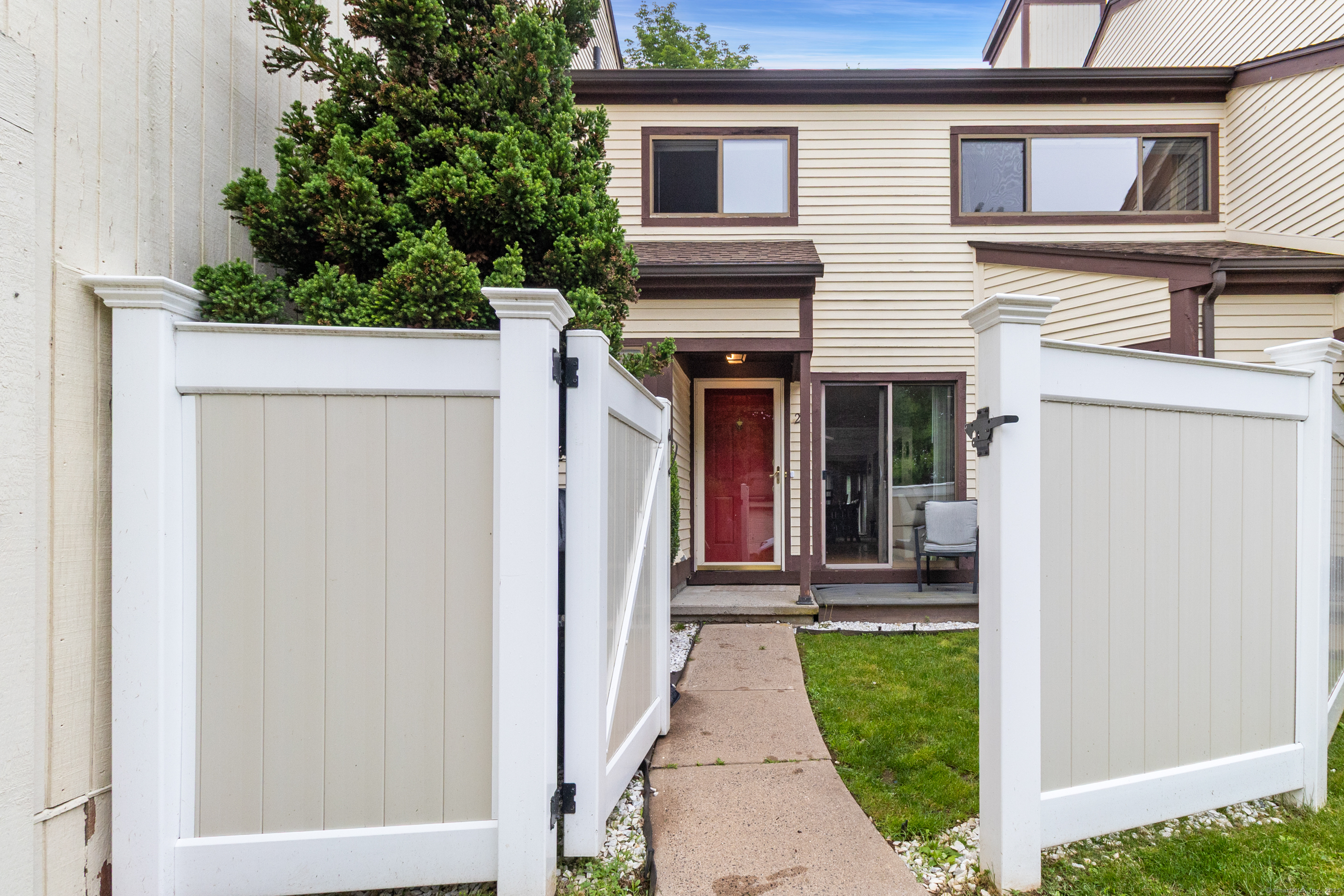 81 Main Street 20B  Branford CT 06405 photo