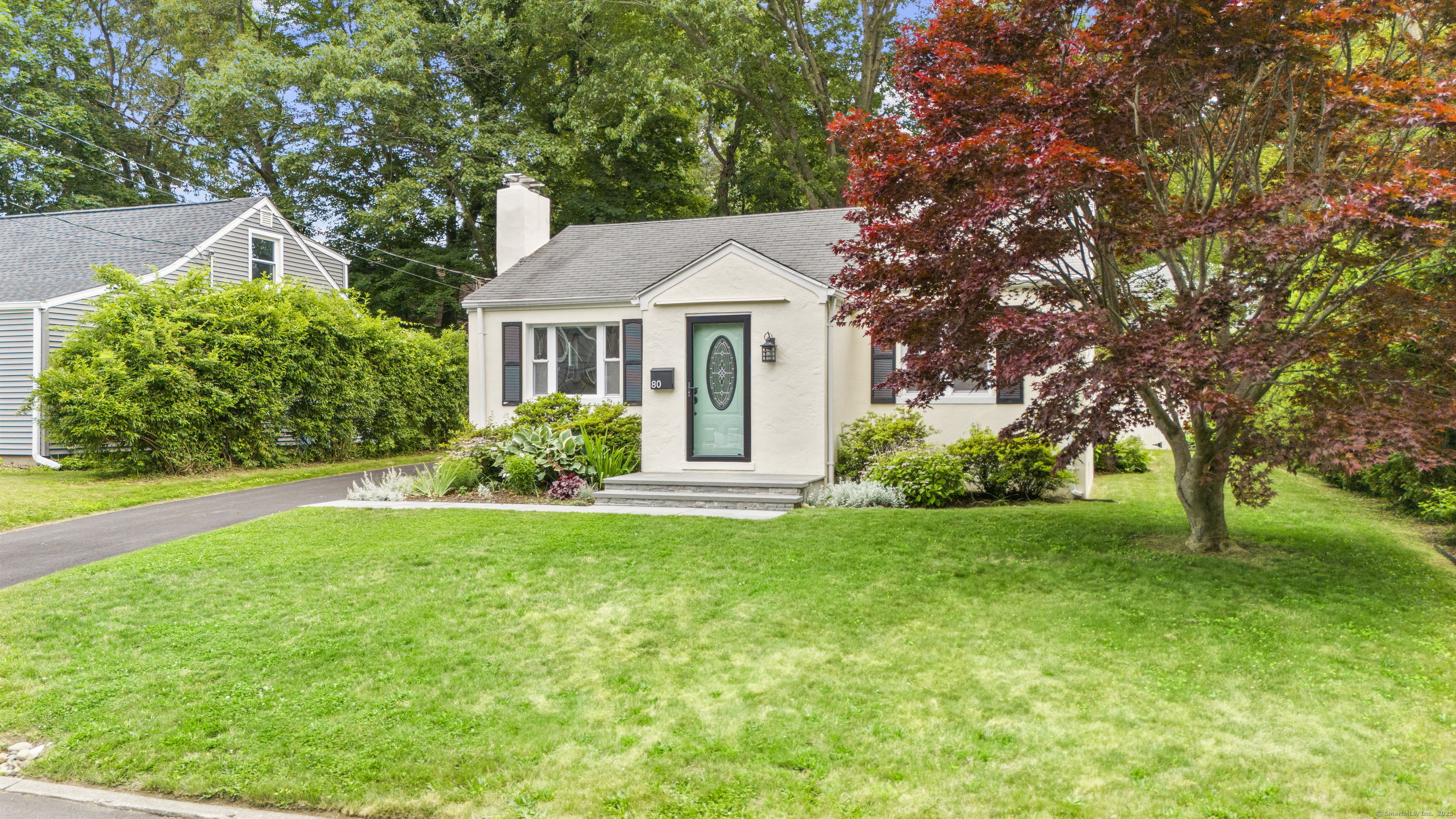 Property Photo: 80 Holly Street CT 06460
