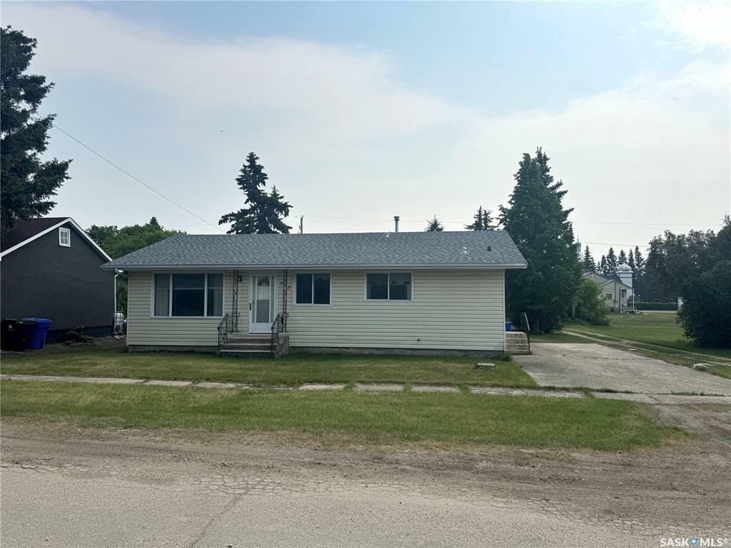 Property Photo: 215 1st Avenue W SK S0J 1A0