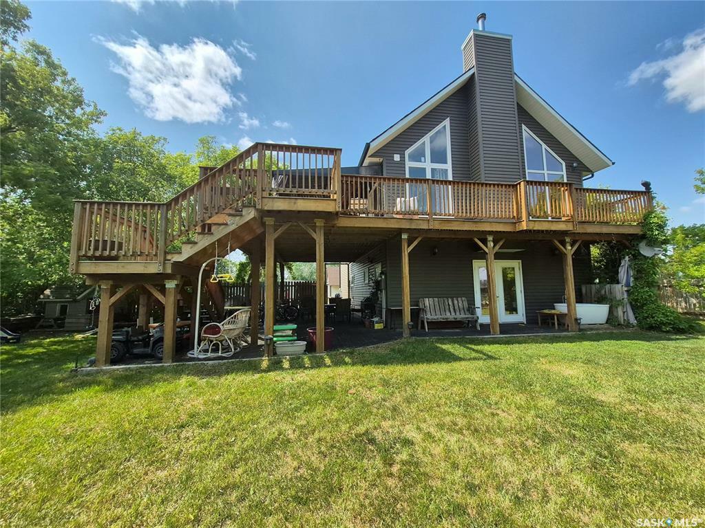 Property Photo: 302 Martin Street SK S0C 2C0