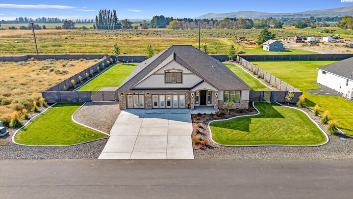 Property Photo:  12814 Blackfoot Dr.  WA 99301 