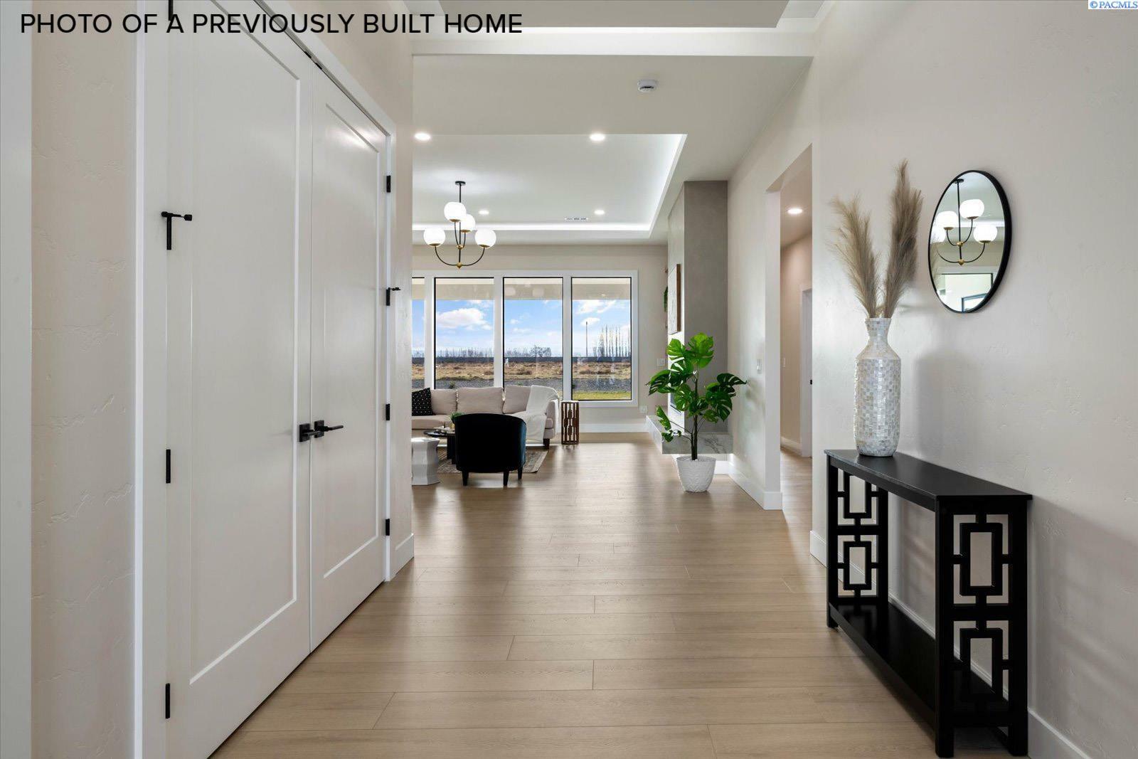 Property Photo: 7483 W 23rd Ave 11 WA 99338
