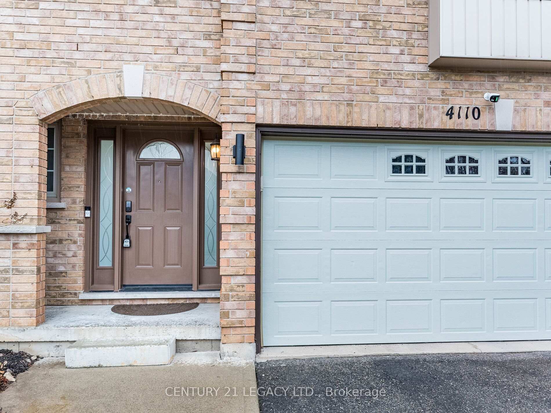 Property Photo: 4110 Forest Run Avenue ON L7M 4L7