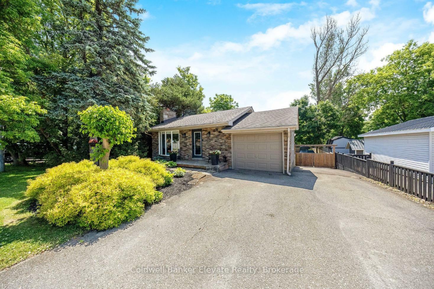 Property Photo:  3 Lorne Street  ON N0B 1T0 