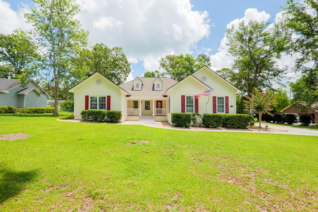 Property Photo: 4508 Golden Oaks Drive GA 31602