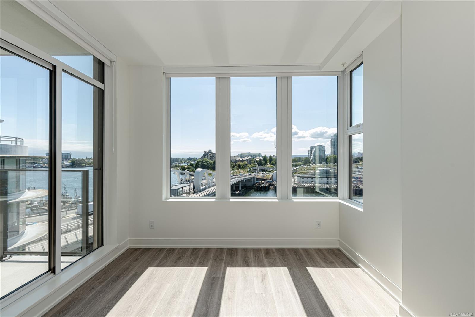 Property Photo: 1628 Store St 822 BC V8W 0H1
