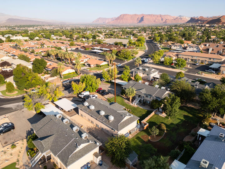 Property Photo:  1070 N 1400 W  UT 84770 