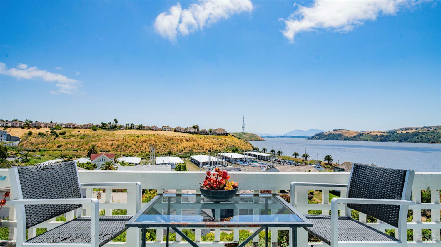 Property Photo: 311 Stinson Street 7 CA 94591