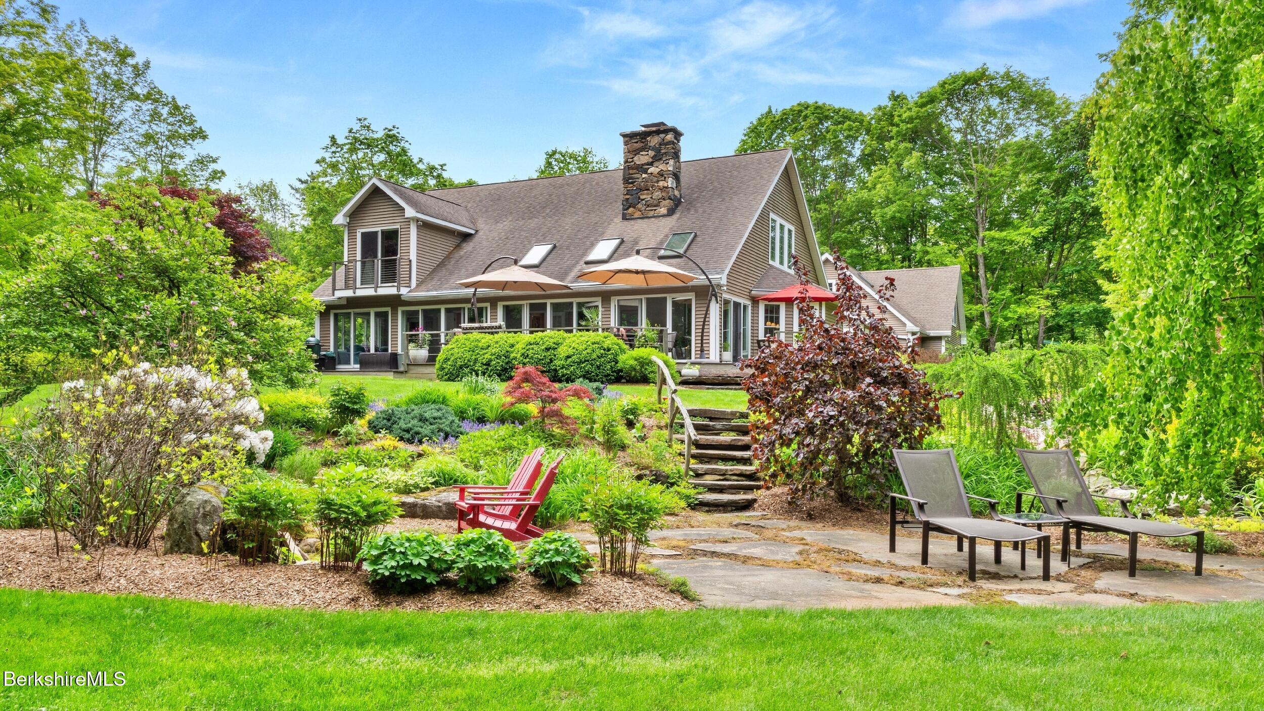 13 Taconic Ave  Lenox MA 01240 photo