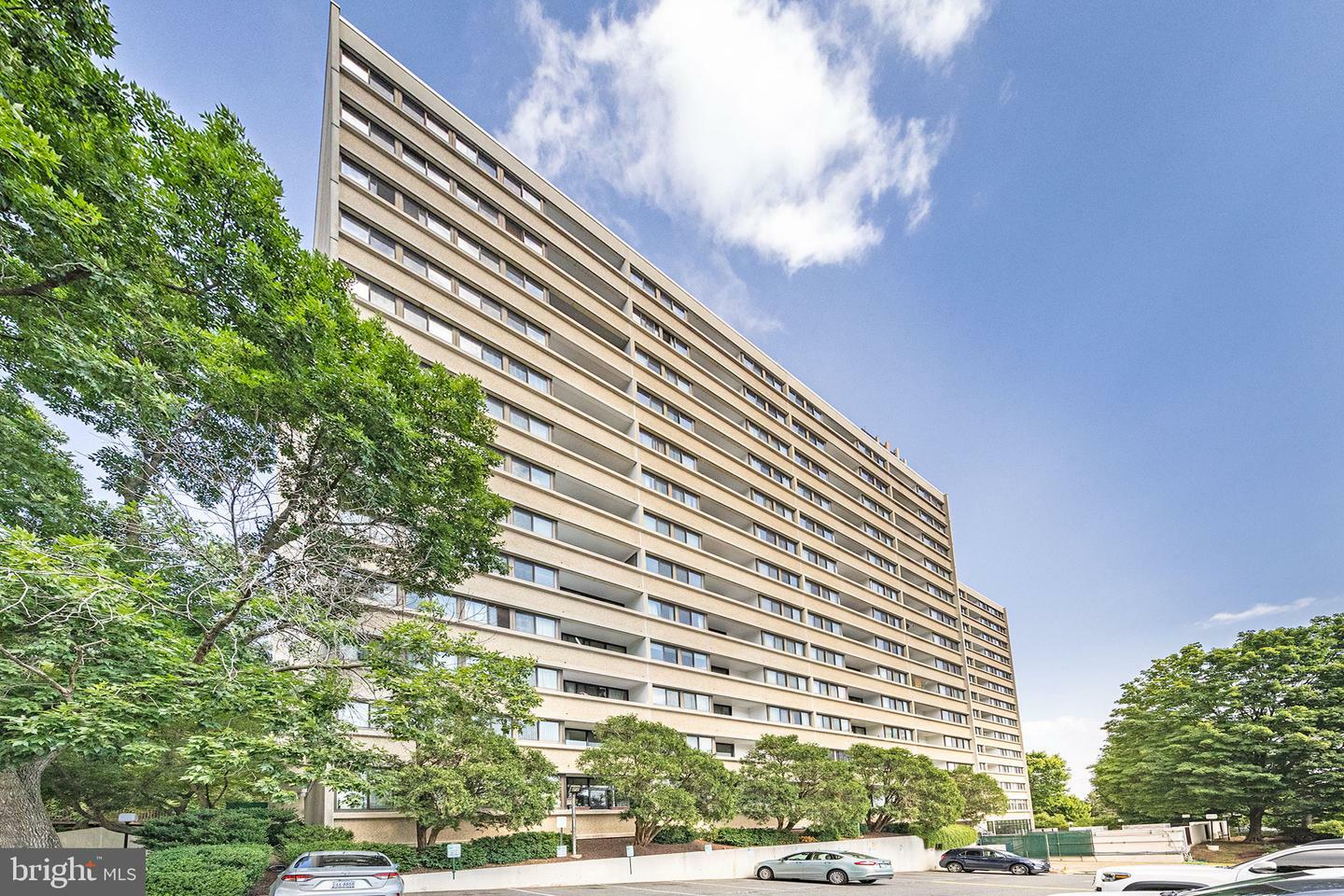 5911 Edsall Road 912  Alexandria VA 22304 photo