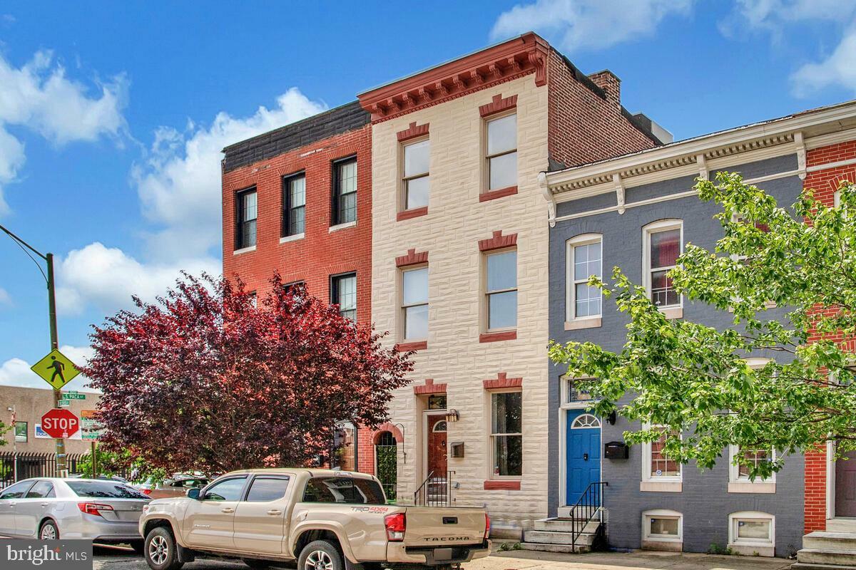 Property Photo: 743 W Cross Street MD 21230