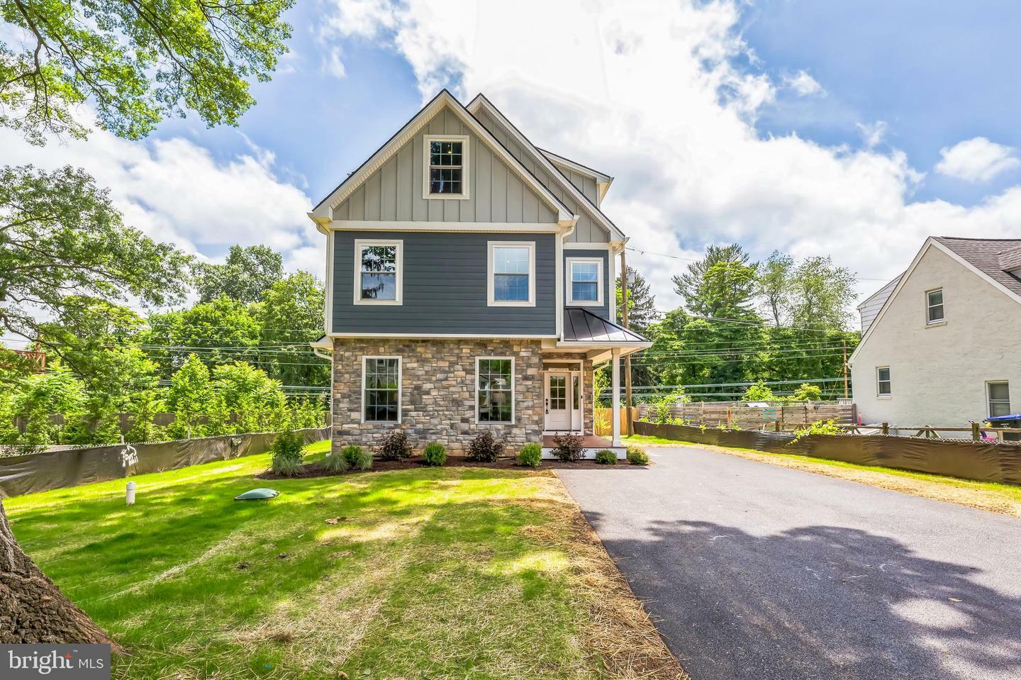 Property Photo: 45 Orchard Lane PA 19312