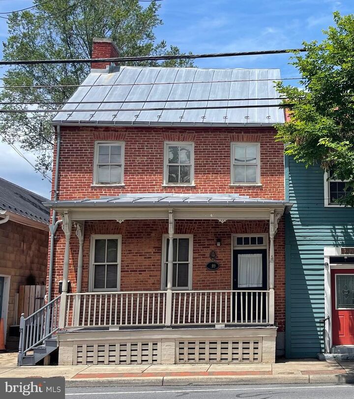 Property Photo: 209 S Braddock Street VA 22601