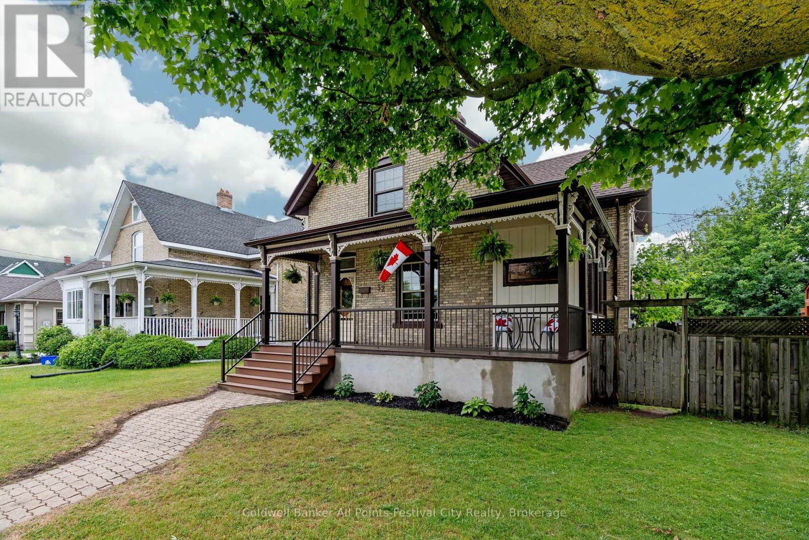 Property Photo: 32 Cambria Road South ON N7A 3E4