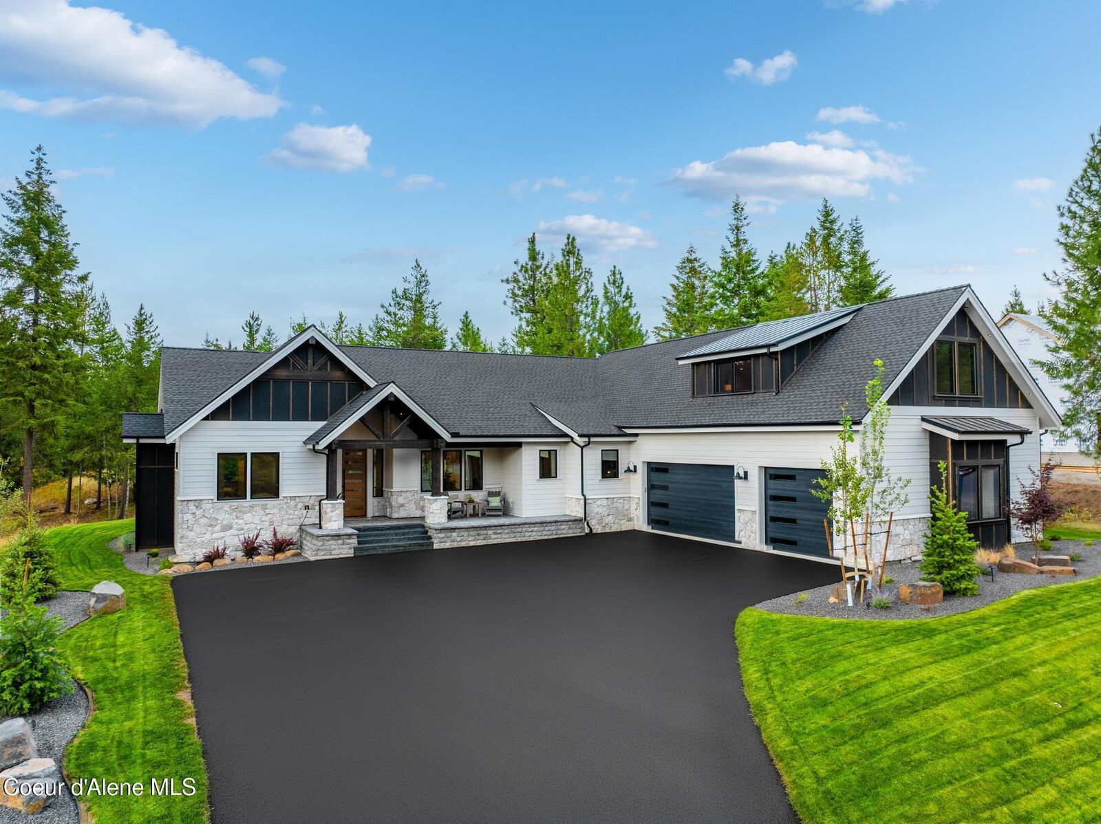 Property Photo:  3861 E Winray Drive  ID 83835