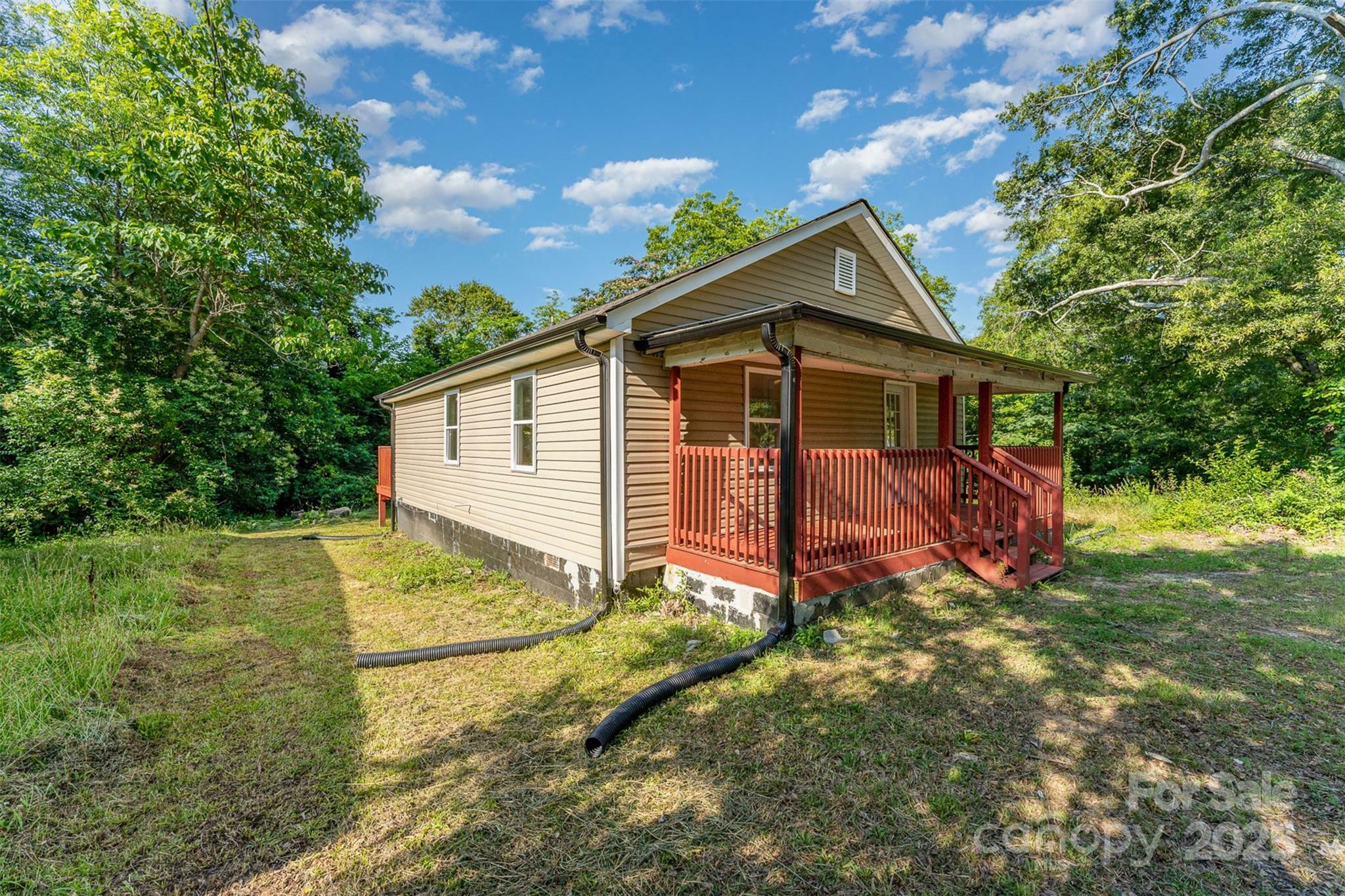 Property Photo: 408 Orange Street NC 28150