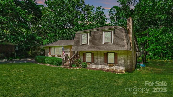 121 Pelham Lane  Fort Mill SC 29715 photo