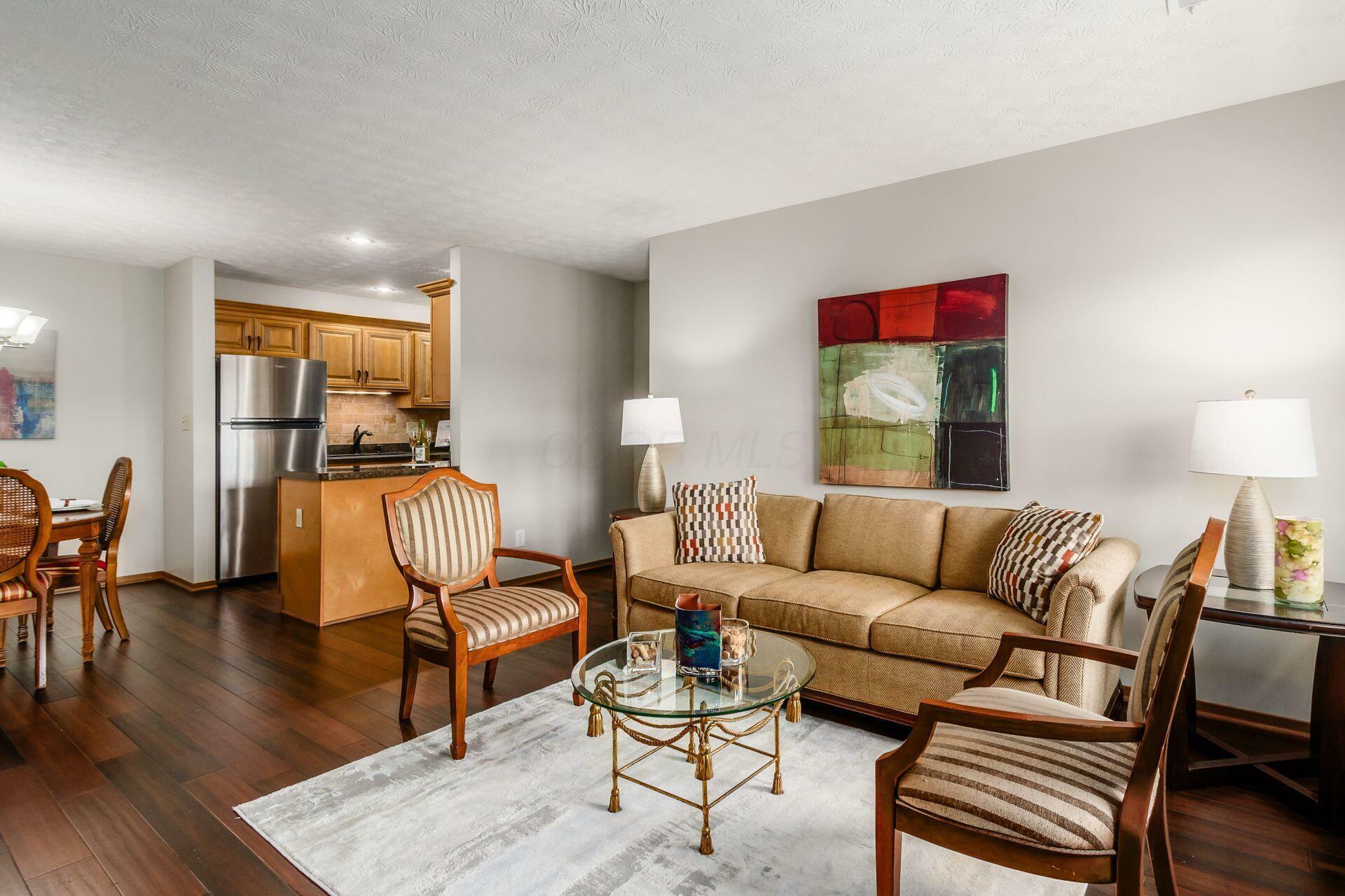 Property Photo: 4393 Hammerton Drive OH 43228