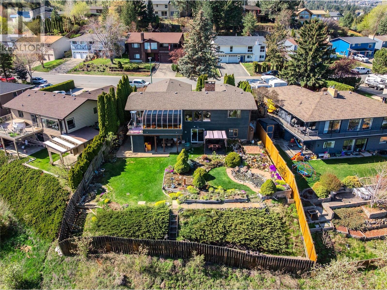 Property Photo:  396 Gleneagles Drive  BC V2E 1Z4 