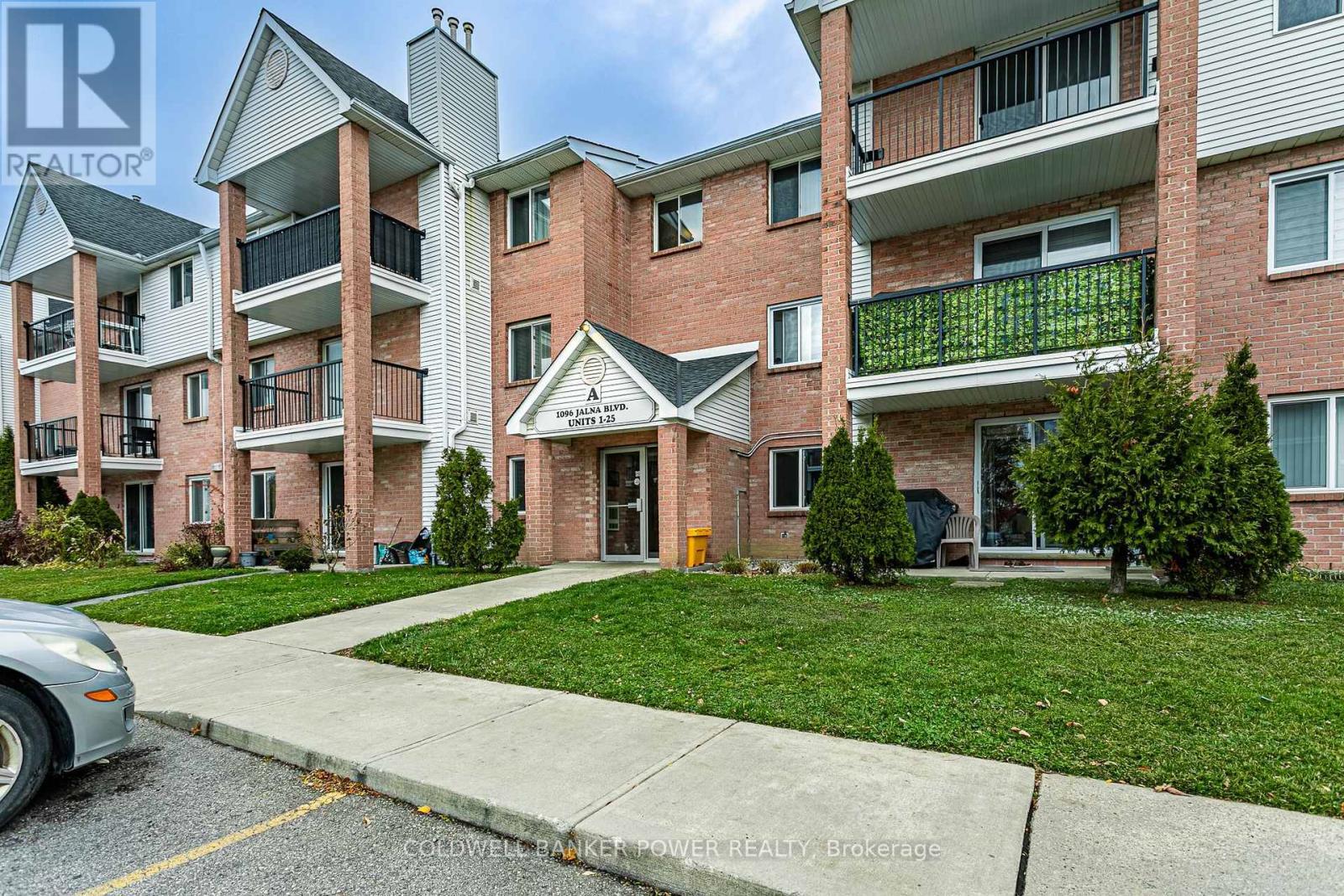 Property Photo:  1096 Jalna Boulevard 21  ON N6E 3B8 