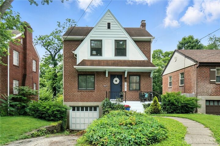 2967 Mapleleaf Avenue  Cincinnati OH 45212 photo