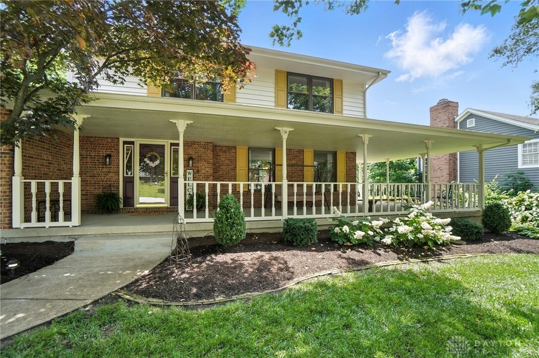 Property Photo: 356 Saint James Place OH 45066