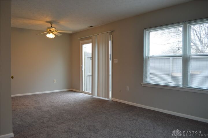 Property Photo: 1215 Robbins Run Court OH 45458
