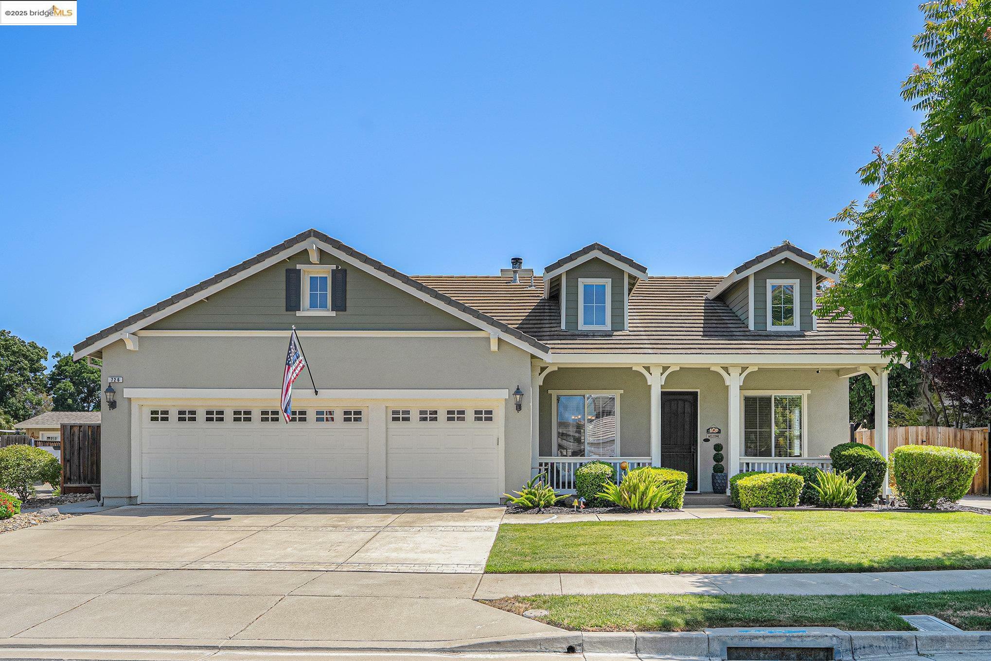 Property Photo: 726 Buckeye Pl CA 94513