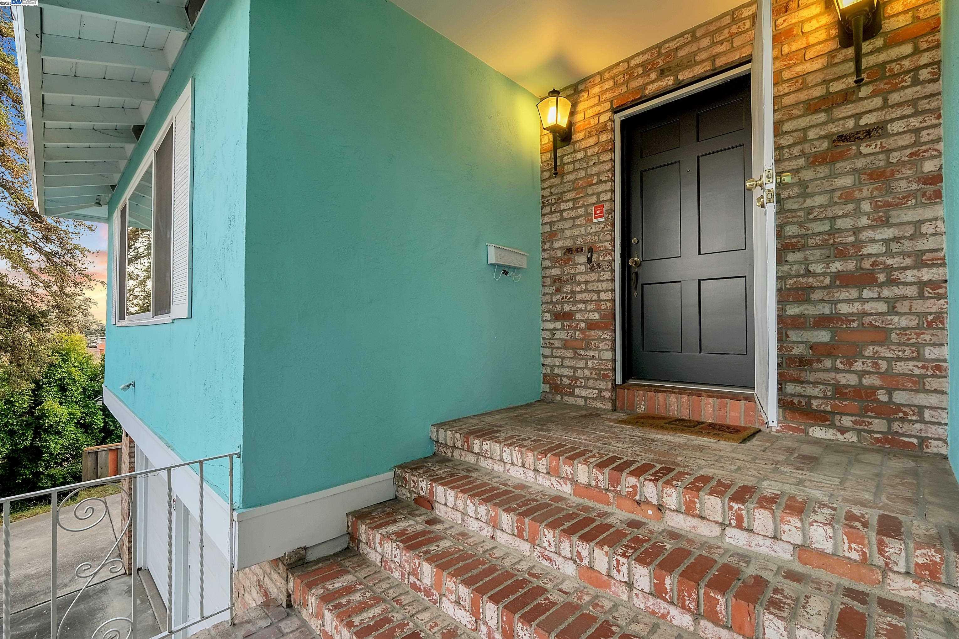 Property Photo: 17561 Vineyard Rd CA 94546