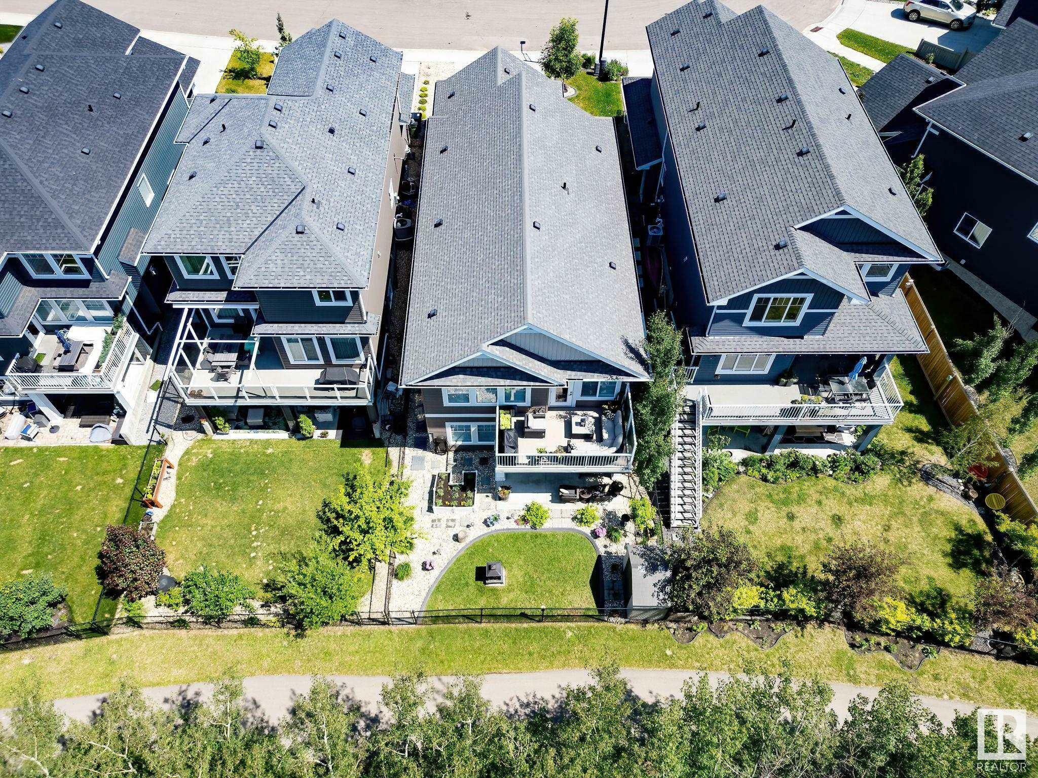 Photo de la propriété: 1778 Tanager Close NW AB T5S 0N2