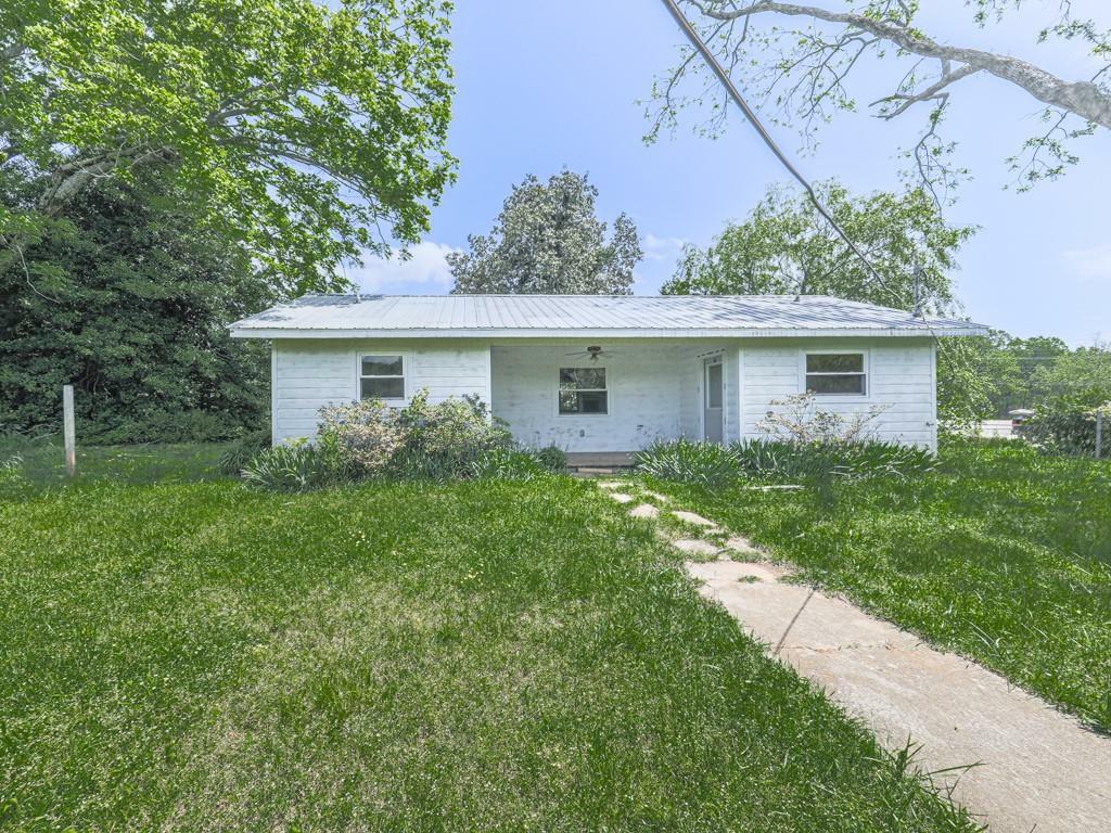 Property Photo: 14367 Fincher Road GA 30114