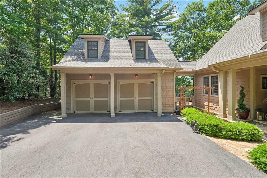 Property Photo: 44 Sassafras Ridge GA 30143