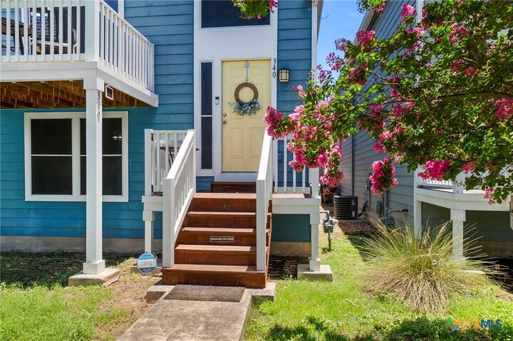 Property Photo: 340 Trestle Tree TX 78666