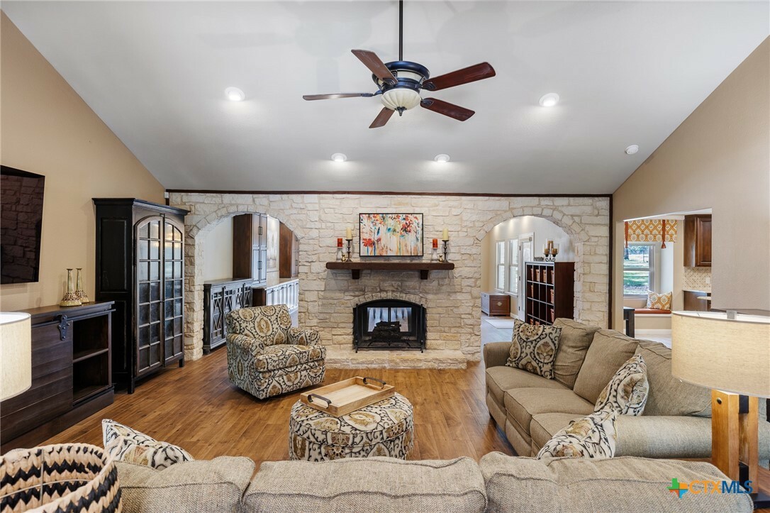 Property Photo: 110 Lost River Road B TX 78628
