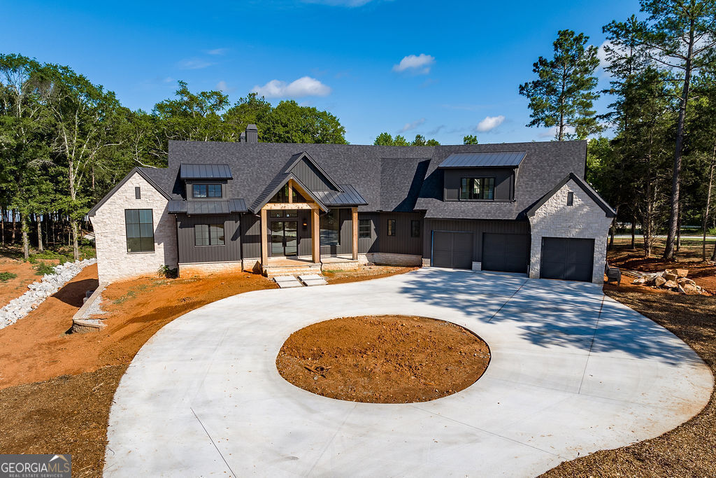 Property Photo: 123 Carlota Way GA 30643