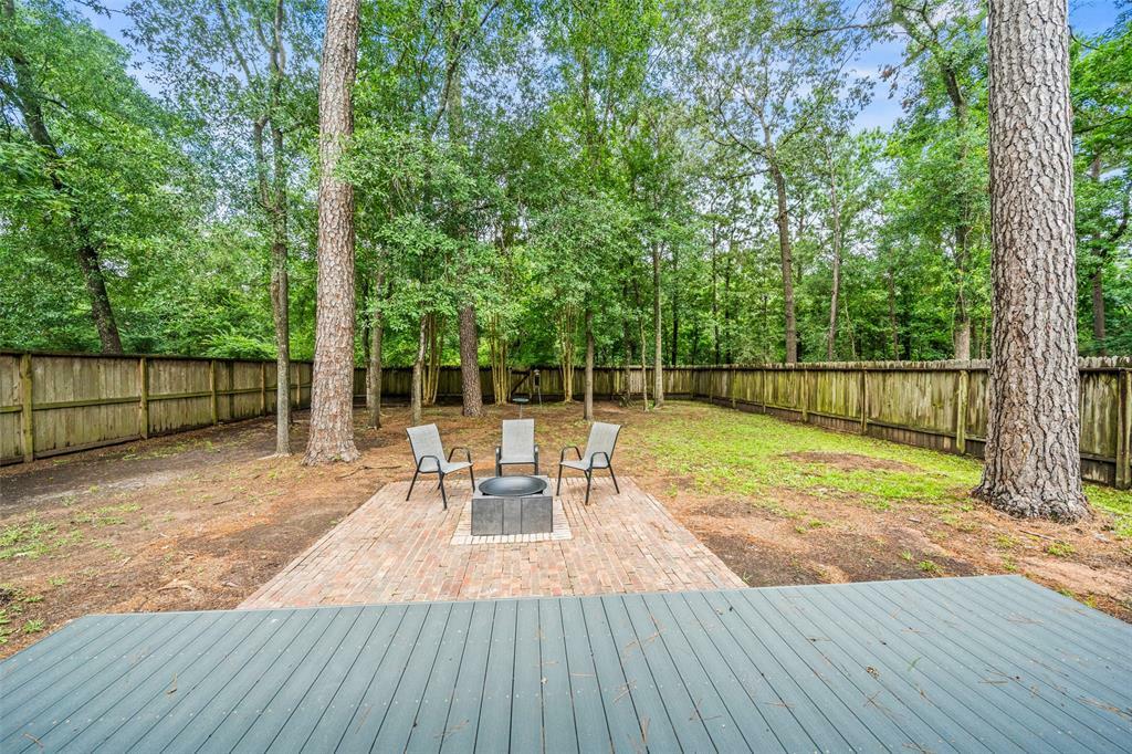Property Photo:  18 Tulip Hill Court  TX 77380 