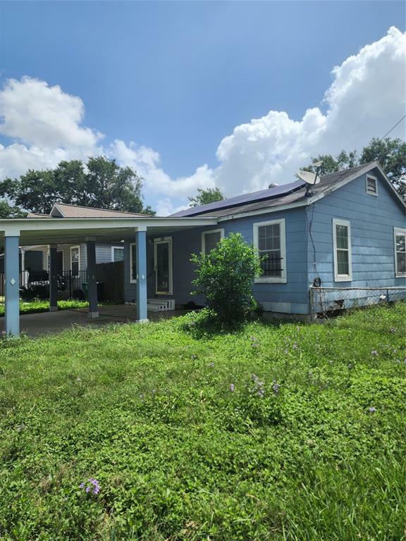 Property Photo: 4802 Hain Street TX 77009