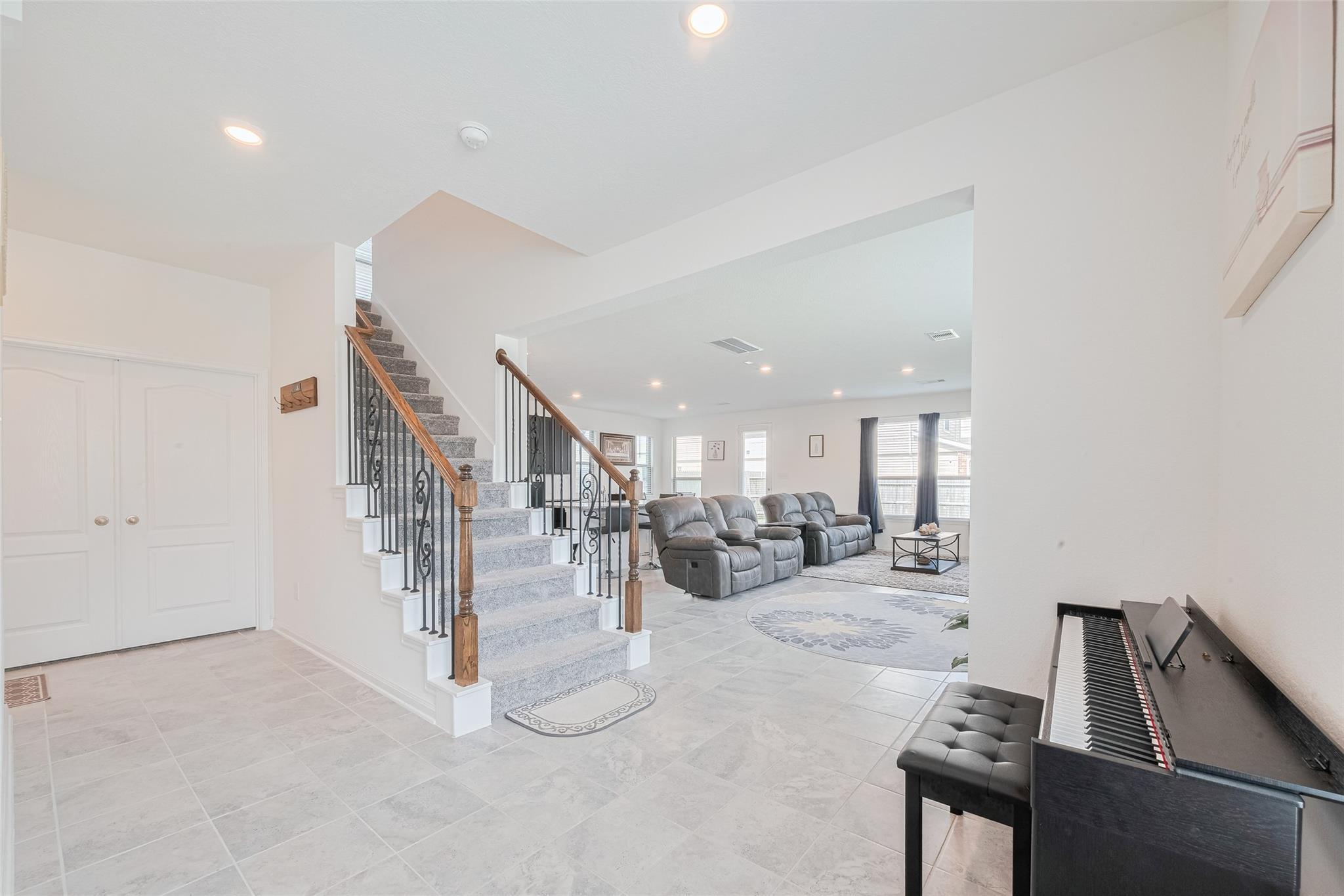 Property Photo: 6831 Beck Canyon Drive TX 77084